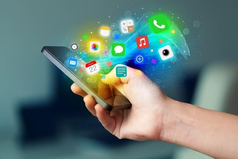 منصات التواصل الاجتماعي الأكثر شهرة في كندا