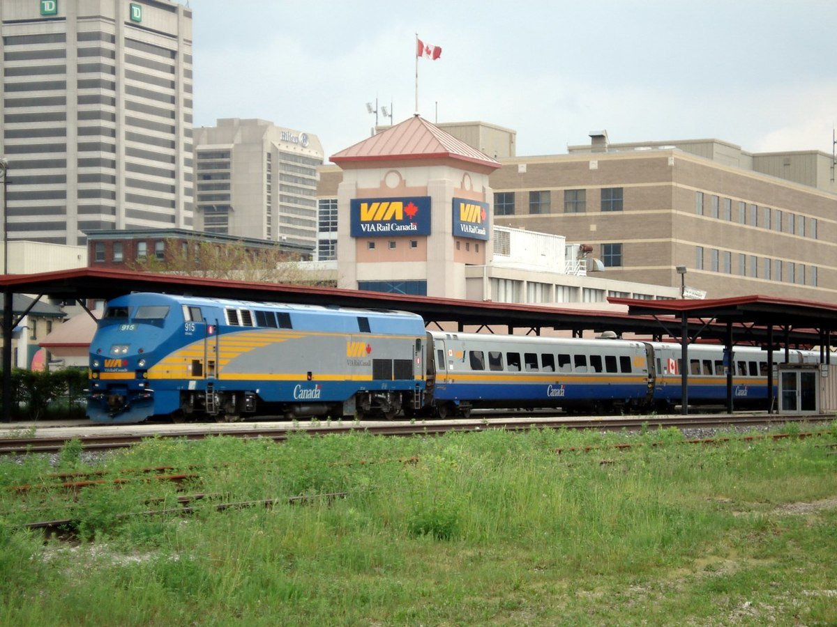 فرص عمل برواتب عالية في مونتريال مع (VIA Rail) لعام 2025